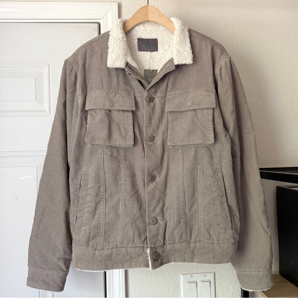 NWT C2H4 taupe corduroy cotton Sherpa shearling‎ lined barn button up jacket